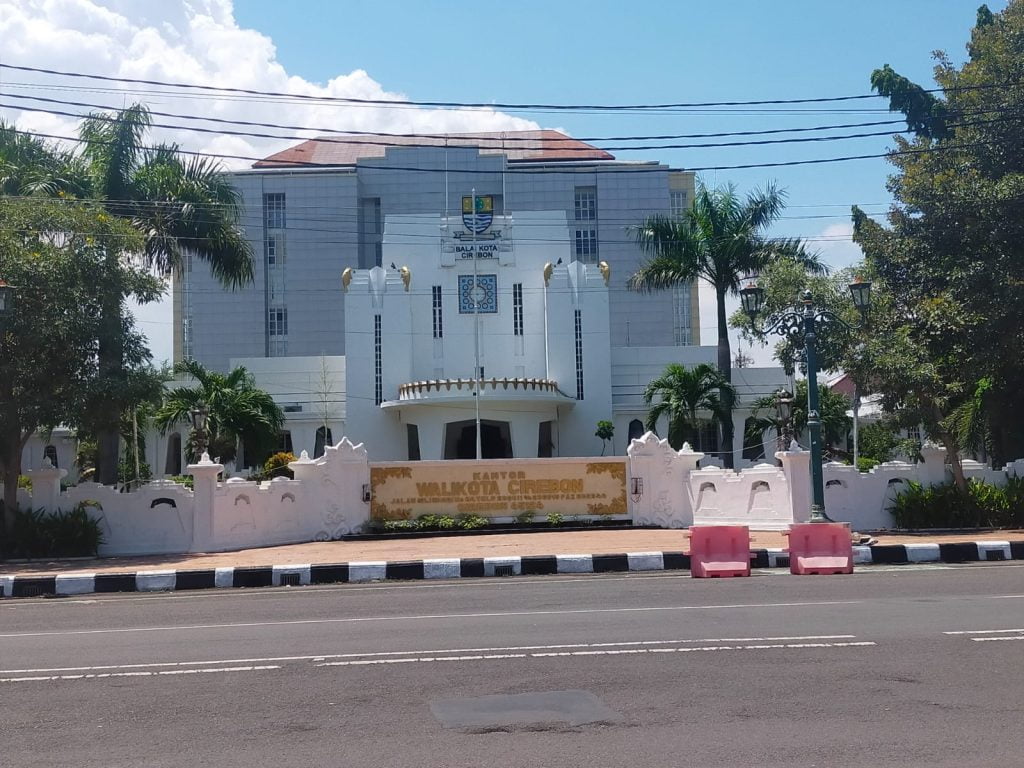 Masyarakat Cirebon Dulu Dukung Prabowo, Kini Beralih ke Anies dan Ganjar