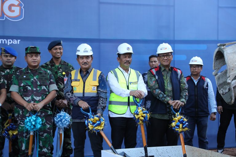 Groundbreaking Pembangunan Container Yard Jadi Titik Balik Pengembangan Pelabuhan Batu Ampar