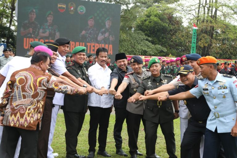 Ketua DPRD Kota Batam Hadiri Acara Serah Terima Jabatan Kodim Batam