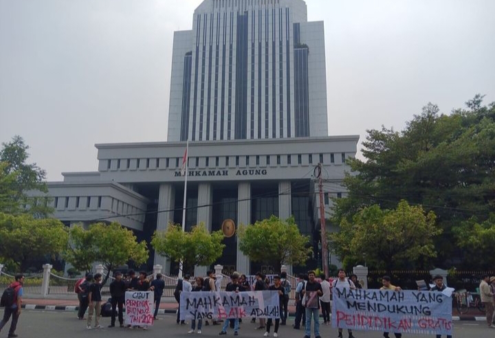 Dugaan Korupsi Pemotongan Hakim Agung, KPK Harus Periksa Seluruh Rekening Terlapor