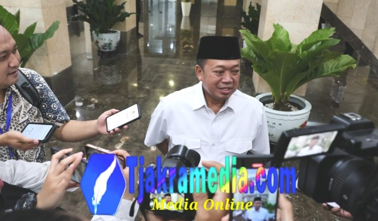 Ditunjuk sebagai Waka Satgas Percepatan Hilirisasi dan Ketahanan Energi Nasional, Menteri Nusron Siap Sukseskan Asta Cita Presiden Prabowo