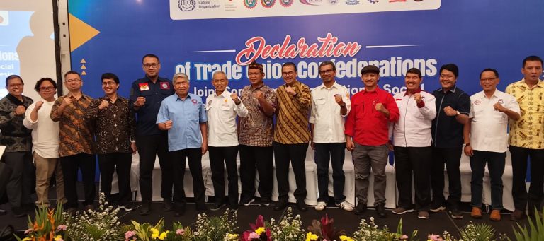 Konfederasi Serikat Pekerja / Serikat Buruh Laksanakan Deklarasi dan Penandatanganan Komitmen Bersama tentang Reformasi Sistem Jaminan Sosial Nasional Indonesia