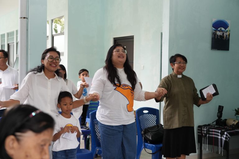 BP Batam Rayakan Paskah Bersama Opa dan Oma di Graha Lansia Titian Kasih