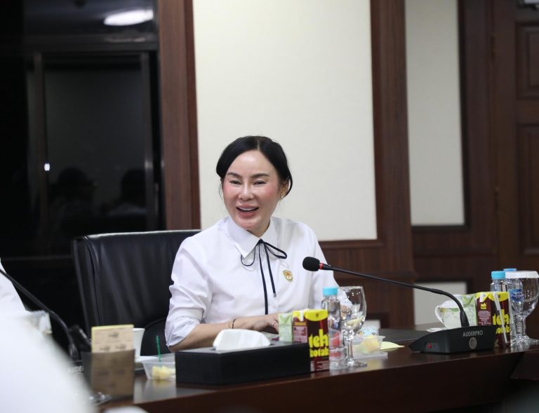 Cegah Liarnya Kenaikan Harga BBM di Batam, Li Claudia Chandra Konsolidasikan Pelaku Usaha, Pertamina, dan PLN