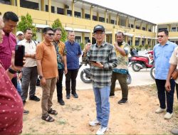 Amsakar Respons Langsung Keluhan Wali Murid, Penambahan Ruang Kelas SDN 013 Sekupang Jadi Prioritas